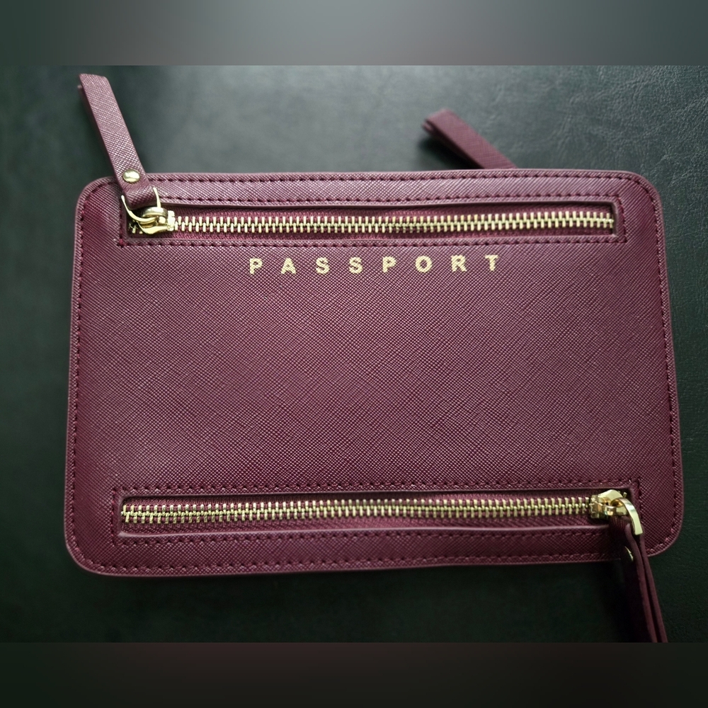 Hudson + Bleecker Amora Passport Wallet